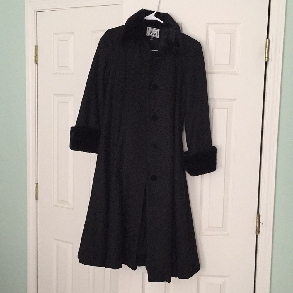 Girl’s Peacoat!